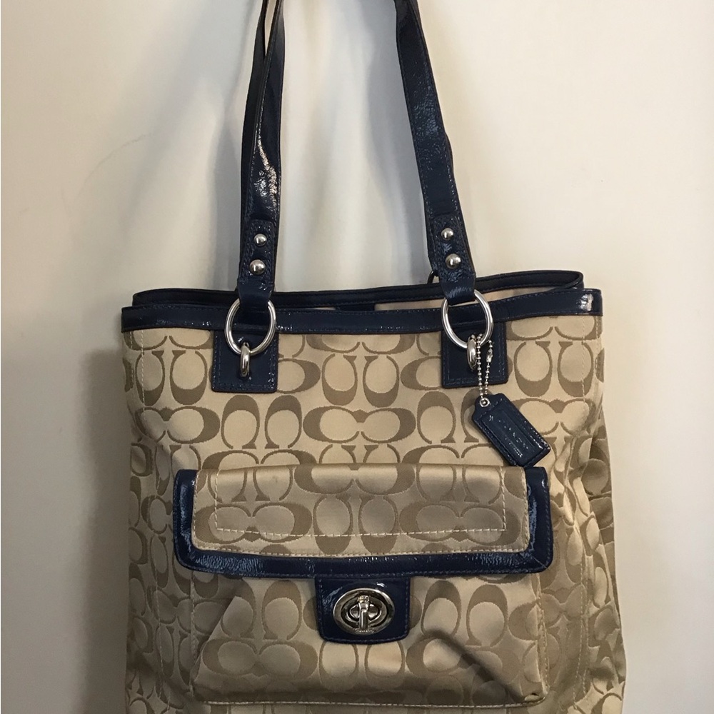 NWOT:Coach/Signature Penelope Beige Sateen/Patent Leather Blue Trim/Shoulderbag
